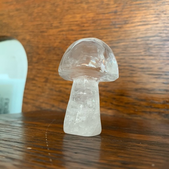 Clear Quartz Mushroom - Picture 7 of 7